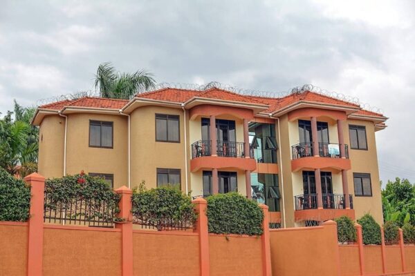 Budget stay in Muyenga: Furnished Apartments Kampala, Uganda (Open) - Image 9